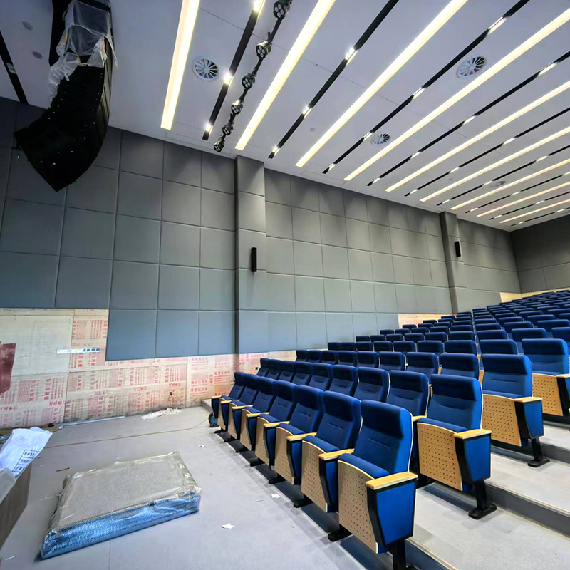 স্পঞ্জ সহ লেদারে মোড়ানো অ্যাকোস্টিক প্যানেলগুলি মানুষকে আঘাত থেকে রক্ষা করতে কার্যকর